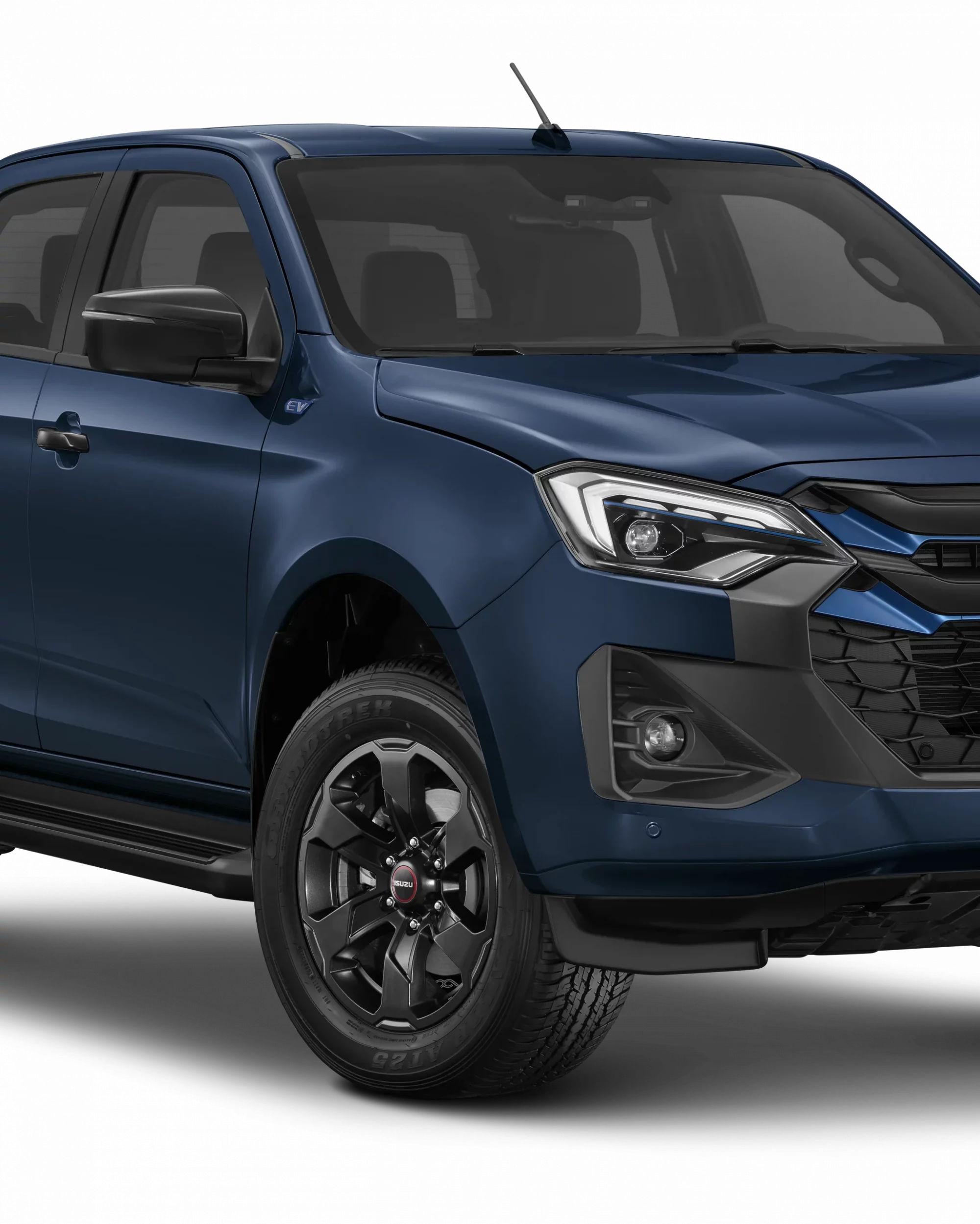 eu-lhd-crew-bev-rbe-front-norwegian-blue-mica-3 CREW N60 NITRO SPORT EV